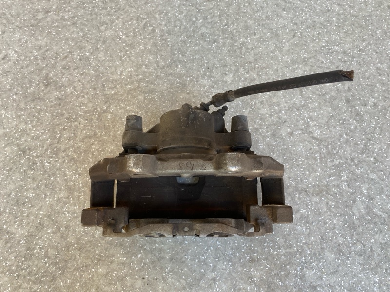 Суппорт тормозной передний правый FOCUS 10-18 2016 C20HDTX 2.0L EcoBoost