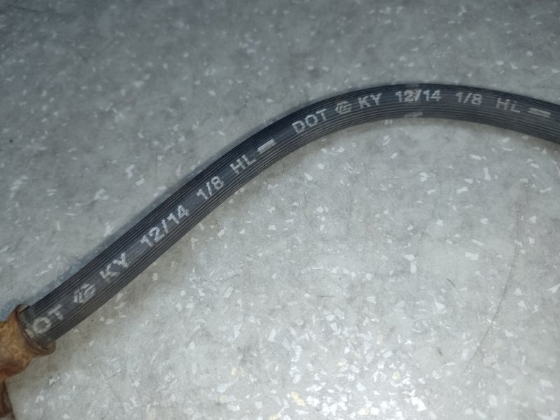 Шланг тормозной передний левый TOYOTA CAMRY 55 14-17 2.5 2ARFE