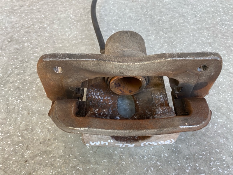 Суппорт тормозной задний левый KIA SORENTO UM 14- 2.4 G4KJ