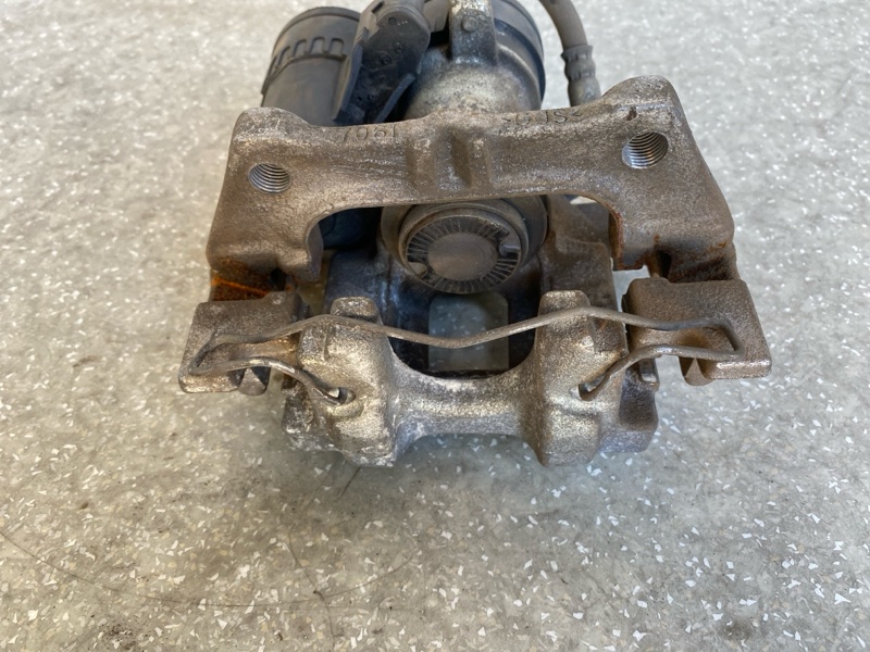 Суппорт тормозной задний правый CIVIC FC/FK 15- 2019 2.0L 4