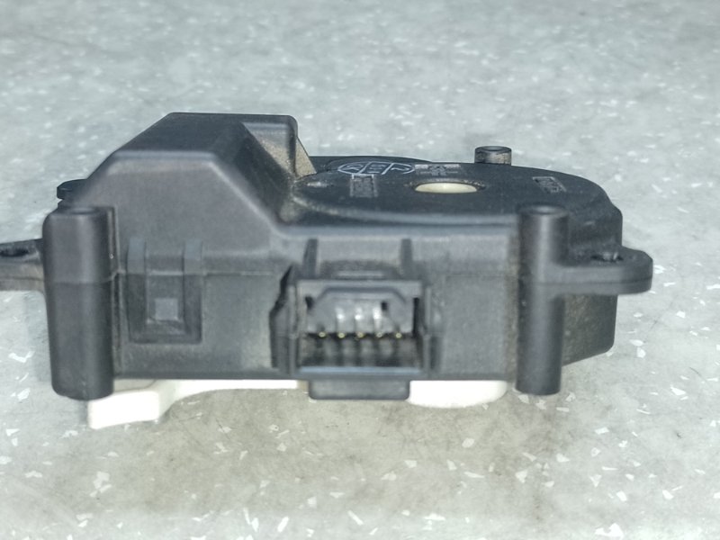 Моторчик заслонки печки CAMRY 55 14-17 2014 2.5 2ARFE