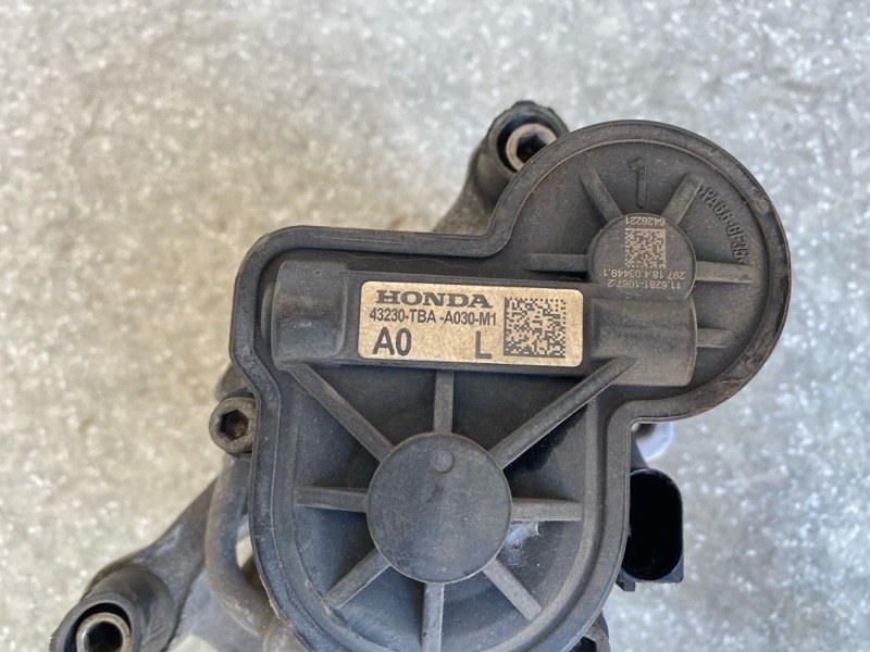 Суппорт тормозной задний левый HONDA CIVIC FC/FK 15- 2.0L 4