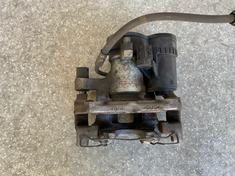 Суппорт тормозной задний левый CIVIC FC/FK 15- 2019 2.0L 4