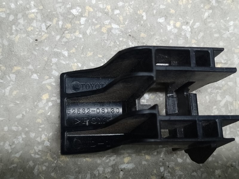 Кронштейн заднего бампера CAMRY 55 14-17 2014 2.5 2ARFE