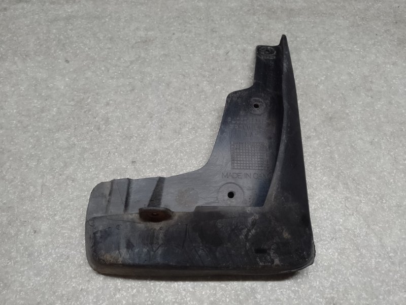 Брызговик передний правый TOYOTA CAMRY 55 14-17 2014 2.5 2ARFE PU060-33015-F1 Б/У