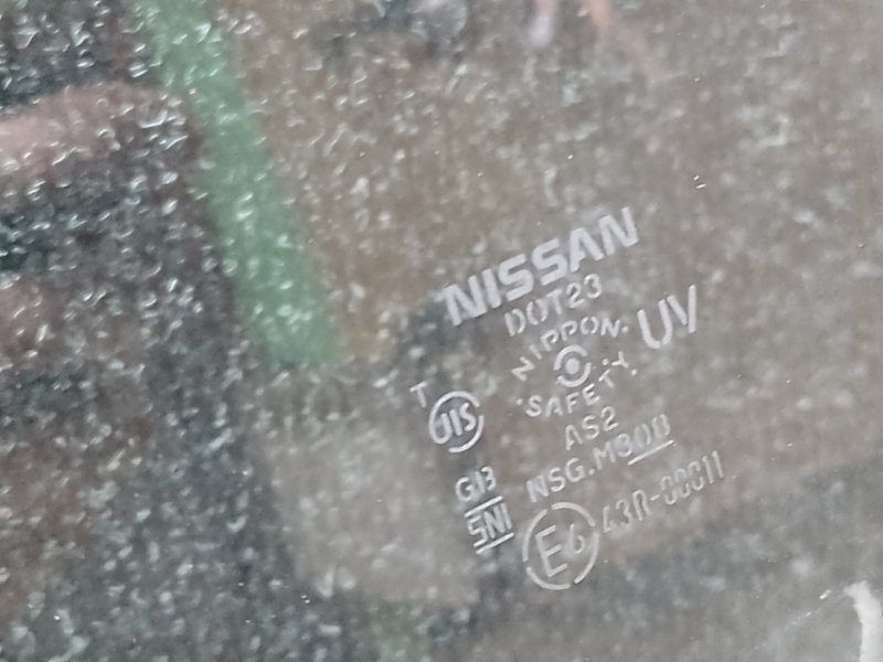 Стекло двери переднее левое X-TRAIL/ROGUE T32 13-20