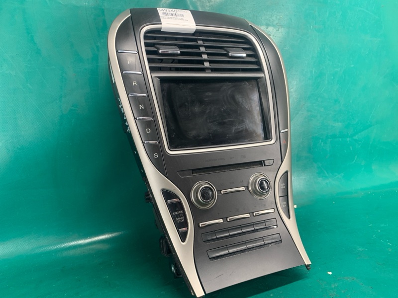 Накладка торпедо под магнитолу MKX 16-18 2016 3.7 C37PDED Накладка торпедо под магнитолу MKX 16-18 2016 3.7 C37PDED