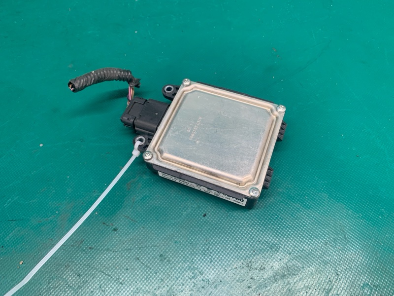 Датчик слепых зон задний правый MKX 16-18 2016 3.7 C37PDED