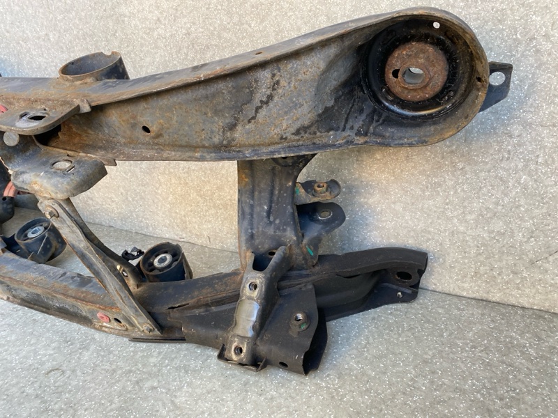 Балка задней подвески ESCAPE 12-19 2014 T20HDTX