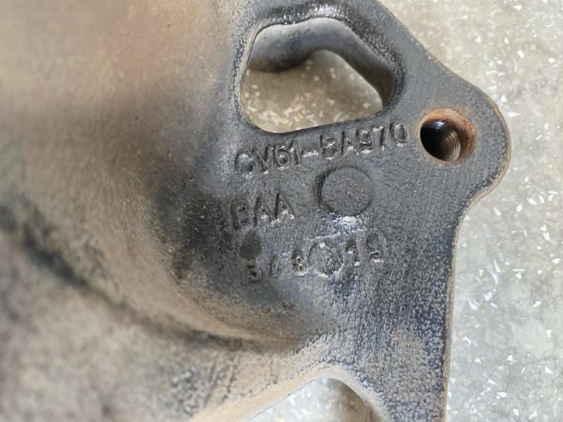 Цапфа правая FORD FOCUS 10-18 C20HDTX 2.0L EcoBoost