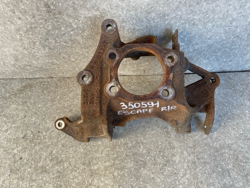 Запчасть цапфа правая FORD ESCAPE 12-19 2014 T20HDTX CV6Z-5A968-F Б/У Цапфа правая FORD ESCAPE 12-19 2014 T20HDTX CV6Z-5A968-F Б/У