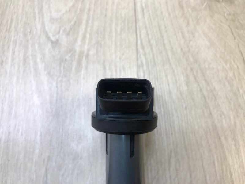 Катушка зажигания VENZA 09-16 2013 3.5 2GR-FE Катушка зажигания VENZA 09-16 2013 3.5 2GR-FE