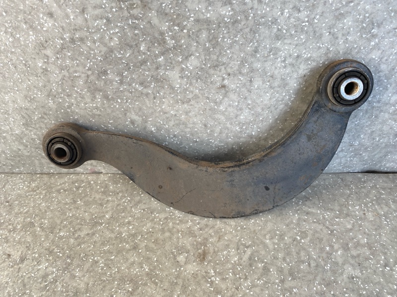 Рычаг задней подвески поперечный верхний FOCUS 10-18 2016 C20HDTX 2.0L EcoBoost