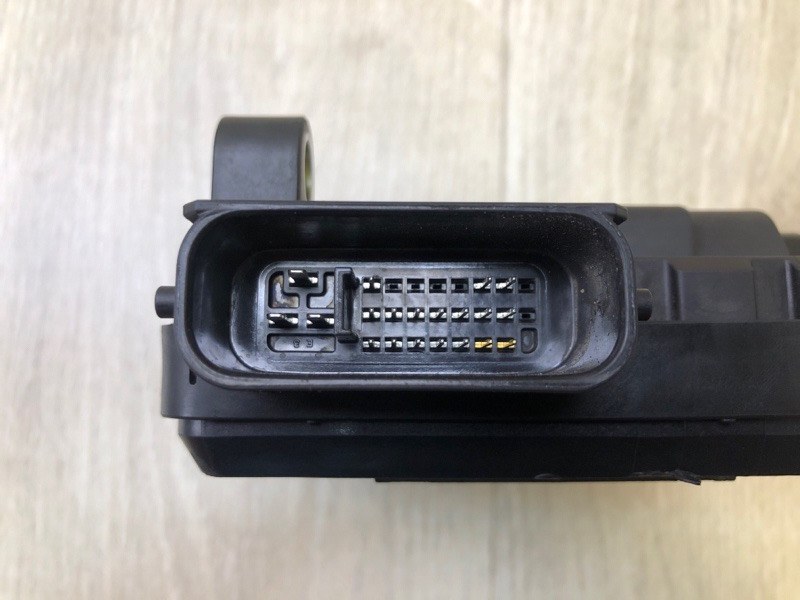 Блок управления АКПП VENZA 09-16 2013 3.5 2GR-FE