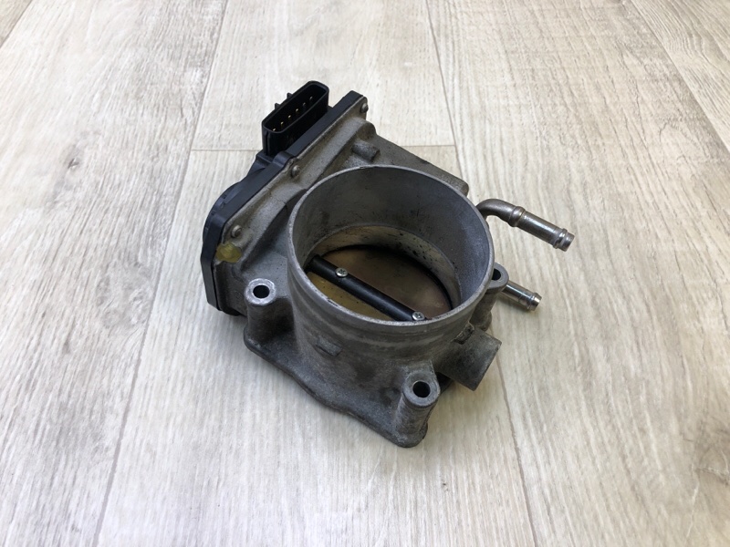 Дроссельная заслонка TOYOTA VENZA 09-16 2013 3.5 2GR-FE 22030-0P050 Б/У