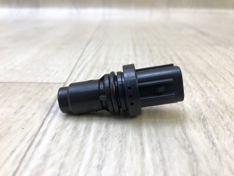 Датчик положения распредвала VENZA 09-16 2013 3.5 2GR-FE