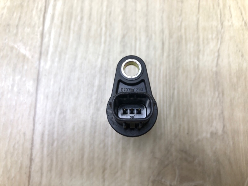 Датчик положения распредвала VENZA 09-16 2013 3.5 2GR-FE