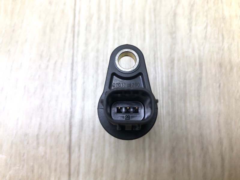 Датчик положения распредвала VENZA 09-16 2013 3.5 2GR-FE