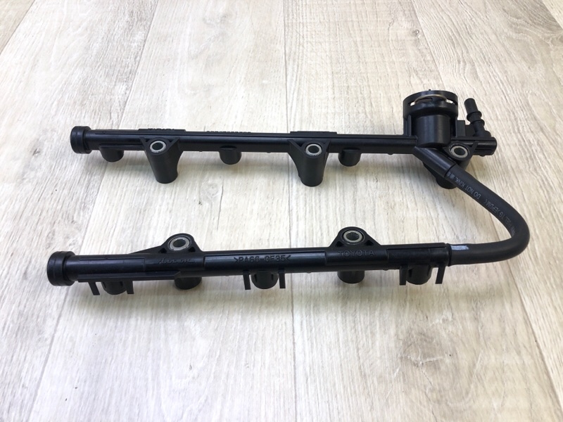 Топливная рейка TOYOTA VENZA 09-16 3.5 2GR-FE