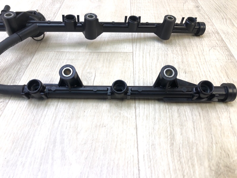 Топливная рейка VENZA 09-16 2013 3.5 2GR-FE