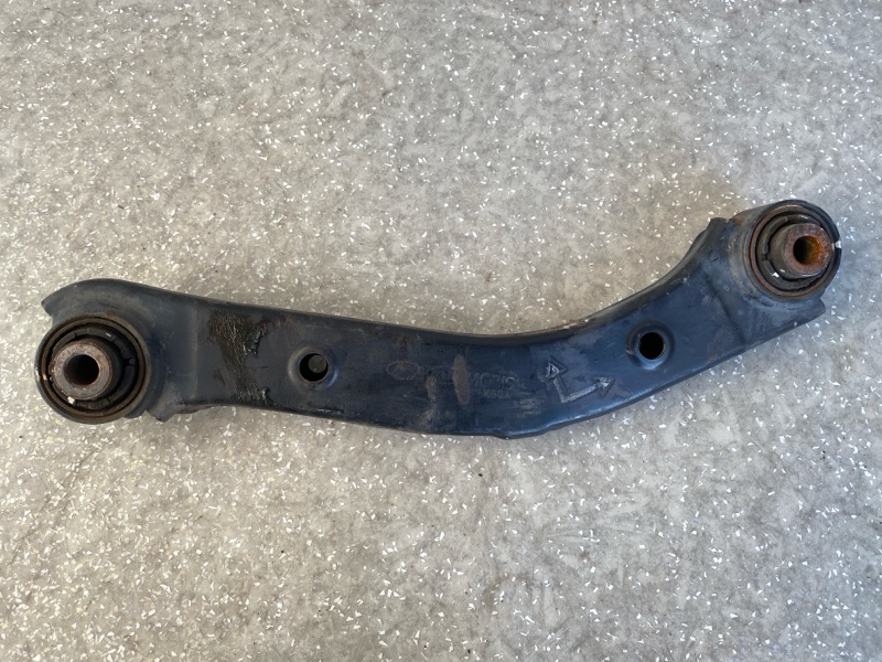 Рычаг задней подвески поперечный верхний SORENTO UM 14- 2015 2.4 G4KJ