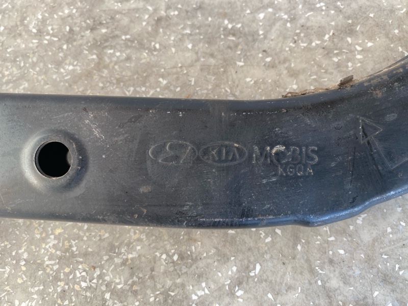 Рычаг задней подвески поперечный верхний KIA SORENTO UM 14- 2.4 G4KJ