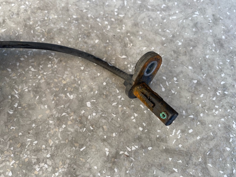 Датчик ABS передний правый HONDA CIVIC FC/FK 15- 2.0L 4