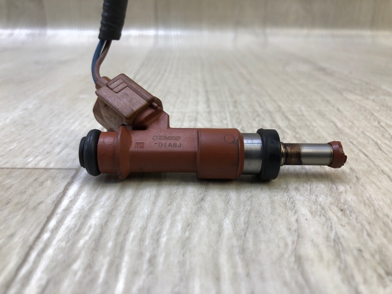 Форсунка топливная VENZA 09-16 2013 3.5 2GR-FE Форсунка топливная VENZA 09-16 2013 3.5 2GR-FE