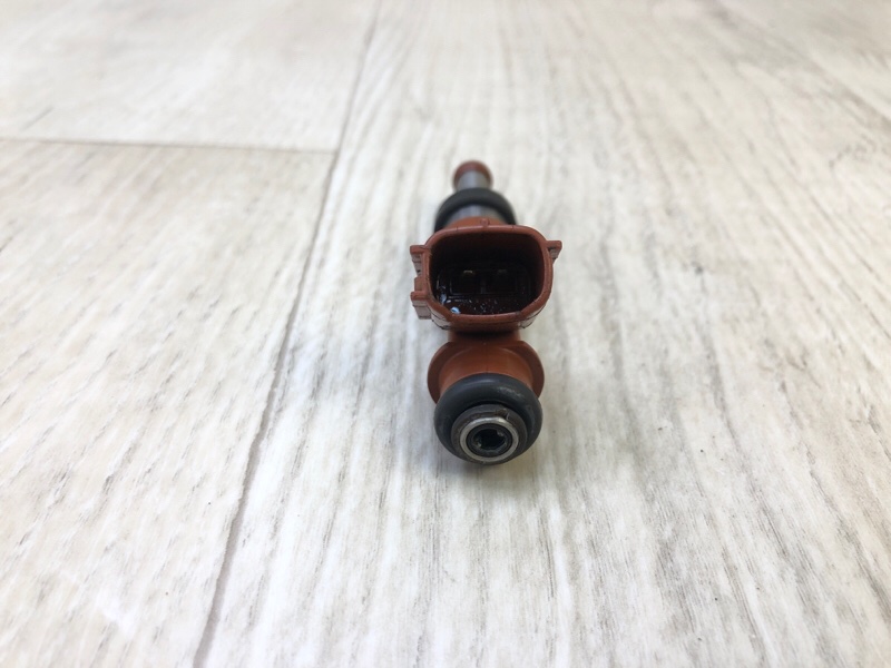 Форсунка топливная VENZA 09-16 2013 3.5 2GR-FE Форсунка топливная VENZA 09-16 2013 3.5 2GR-FE