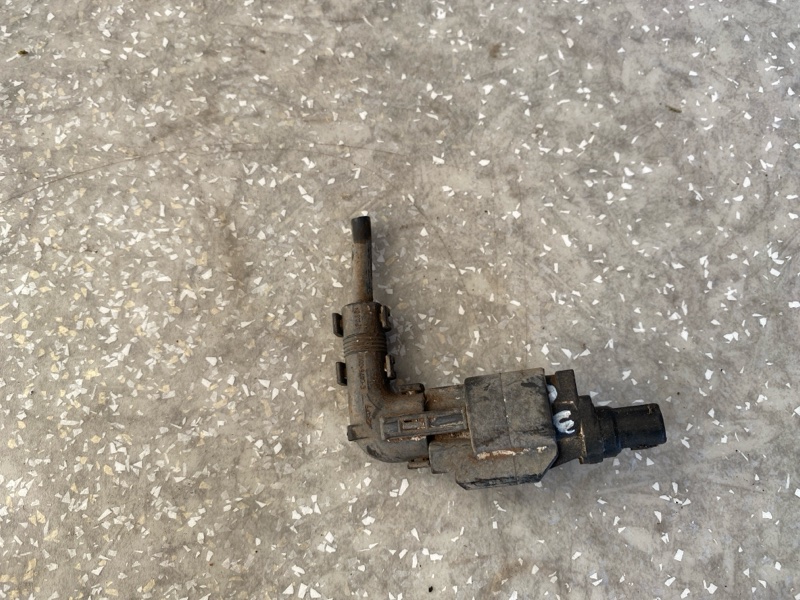 Датчик ABS задний FORD FOCUS 10-18 2016 C20HDTX 2.0L EcoBoost HV6Z-2C190-A Б/У