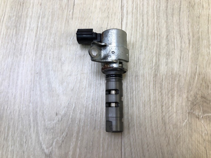 Клапан изменения фаз ГРМ TOYOTA VENZA 09-16 2013 3.5 2GR-FE 15340-0P020 Б/У