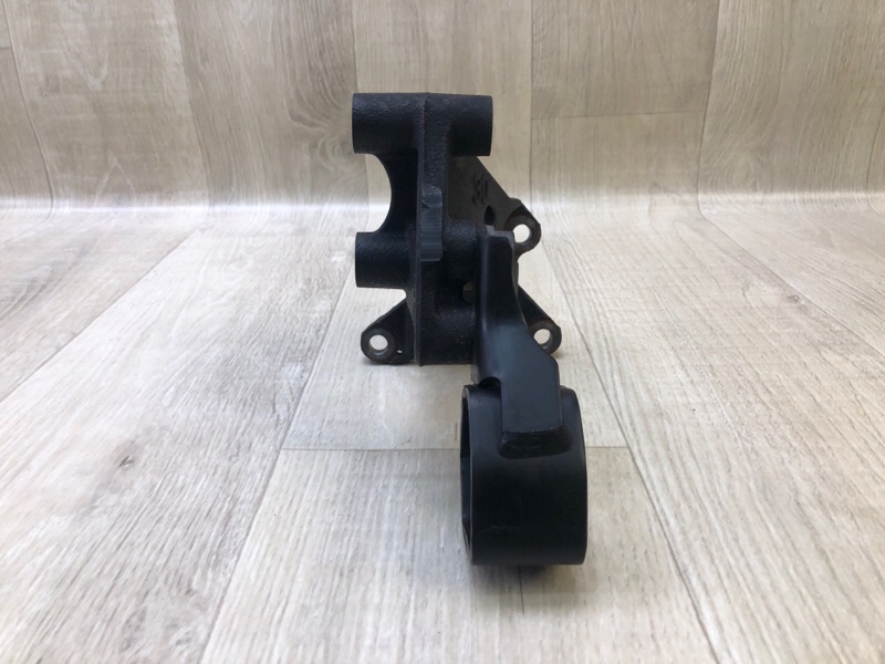 Кронштейн двигателя задний VENZA 09-16 2013 3.5 2GR-FE