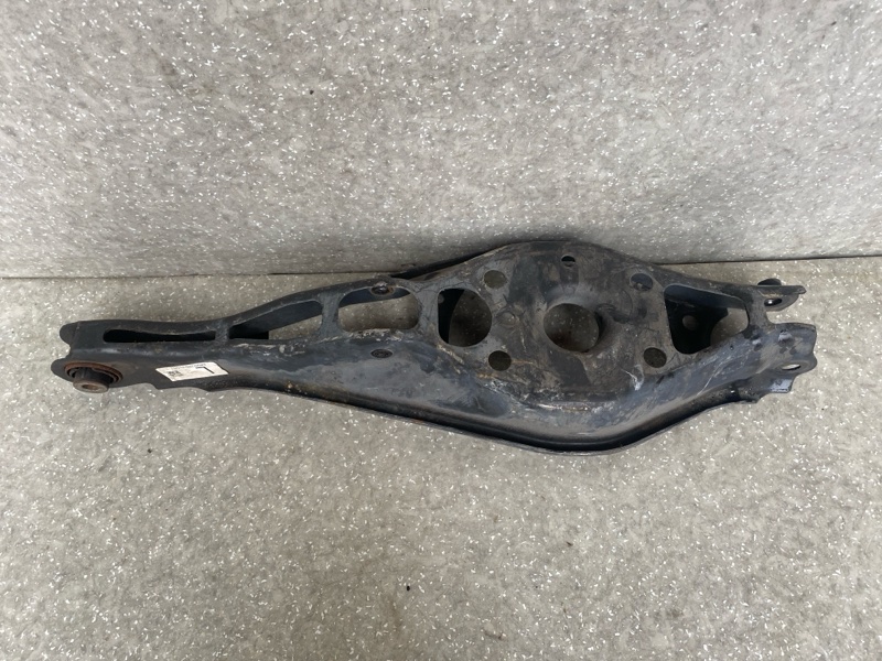 Запчасть рычаг задней подвески поперечный нижний левый HONDA CIVIC FC/FK 15- 2019 2.0L 4 52355-TBA-A01 Б/У Рычаг задней подвески поперечный нижний левый HONDA CIVIC FC/FK 15- 2019 2.0L 4 52355-TBA-A01 Б/У