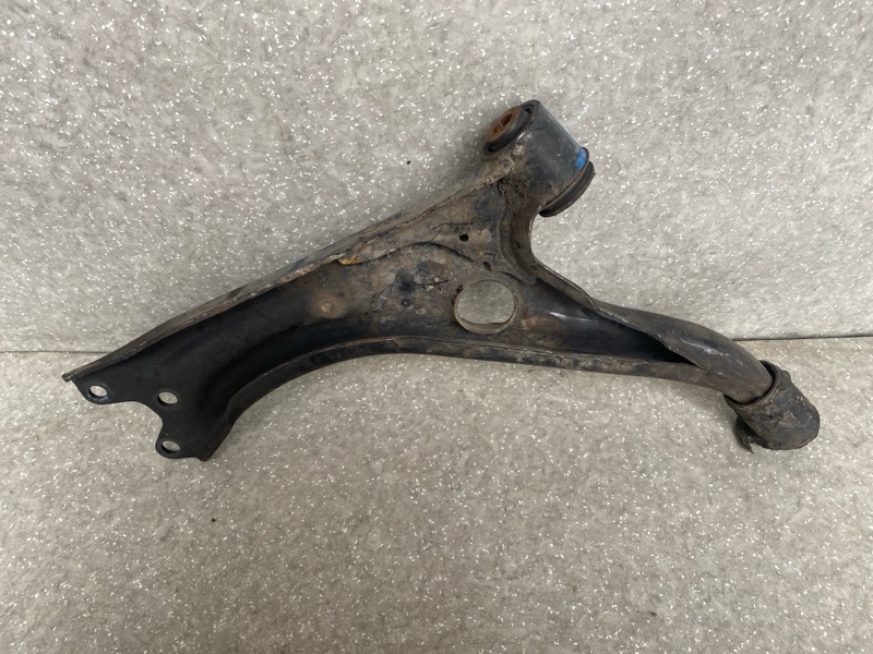 Рычаг передней подвески нижний правый CIVIC FC/FK 15- 2019 2.0L 4