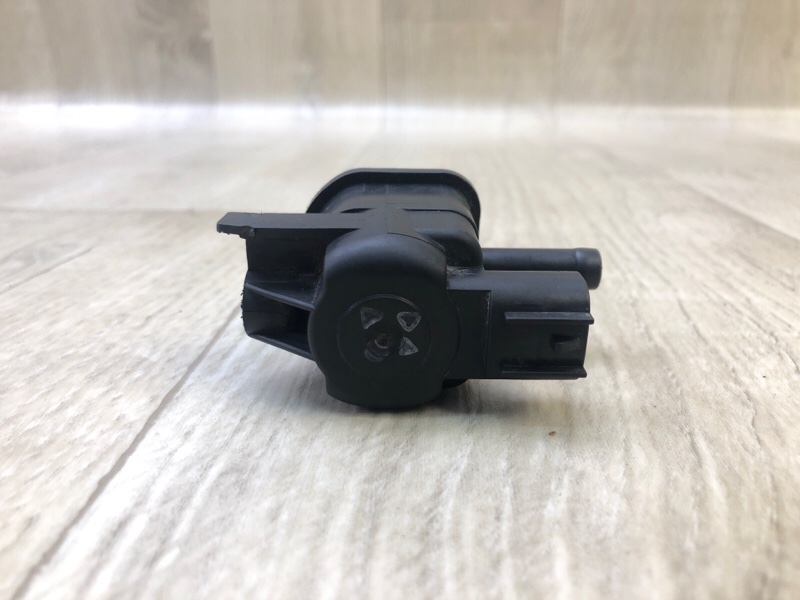 Клапан электромагнитный (вакуумный) COROLLA 150 06-13 2011 1.8 2ZRFE