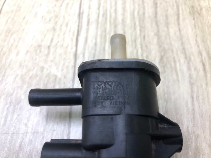 Клапан электромагнитный (вакуумный) COROLLA 150 06-13 2011 1.8 2ZRFE