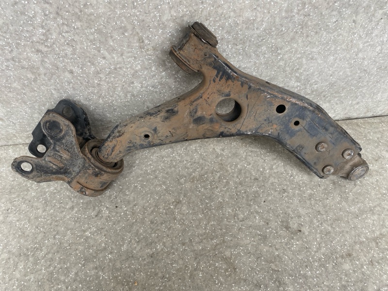 Рычаг передней подвески нижний левый FOCUS 10-18 2016 C20HDTX 2.0L EcoBoost