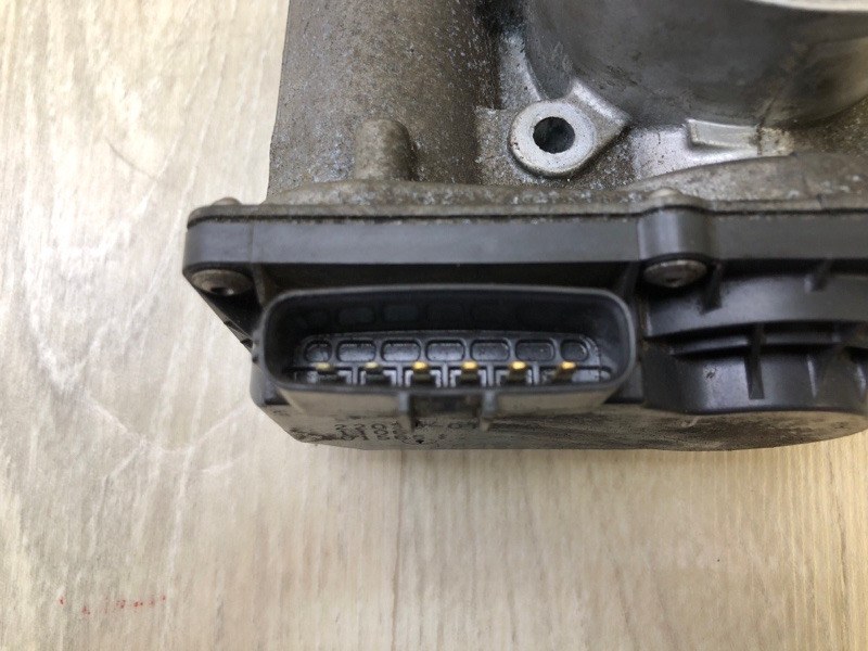Дроссельная заслонка COROLLA 150 06-13 2011 1.8 2ZRFE
