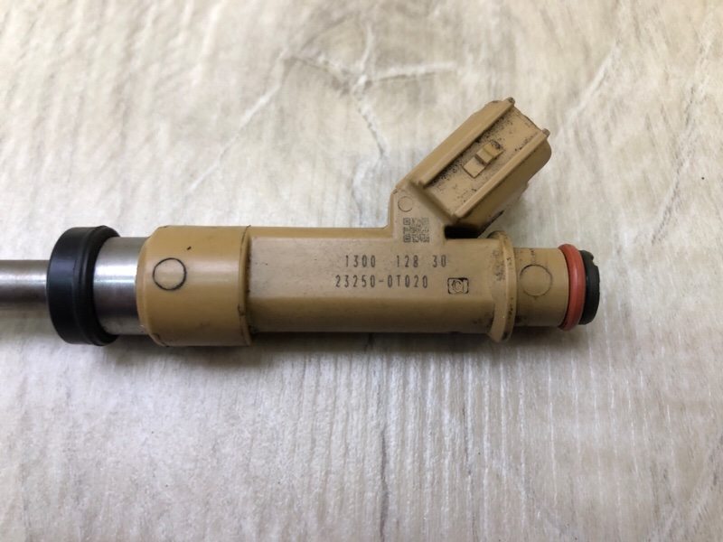 Форсунка топливная COROLLA 150 06-13 2011 1.8 2ZRFE Форсунка топливная COROLLA 150 06-13 2011 1.8 2ZRFE