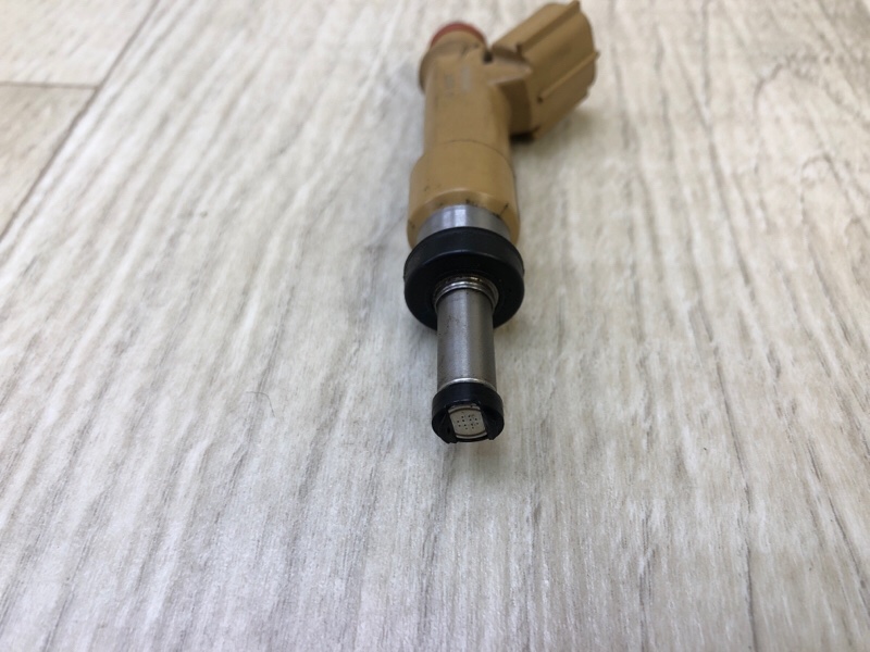 Форсунка топливная TOYOTA COROLLA 150 06-13 1.8 2ZRFE Форсунка топливная TOYOTA COROLLA 150 06-13 1.8 2ZRFE