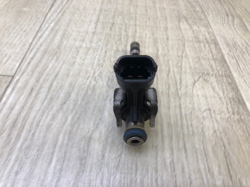 Форсунка топливная ACCENT RB 10- 2013 1.6 G4FD Форсунка топливная ACCENT RB 10- 2013 1.6 G4FD