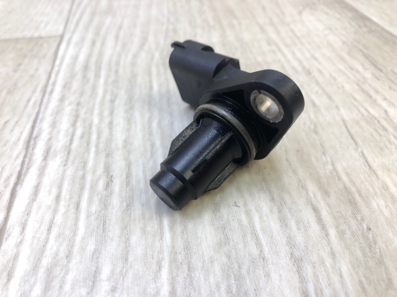 Датчик положения распредвала HYUNDAI ACCENT RB 10- 1.6 G4FD