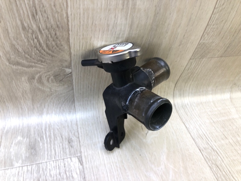 Запчасть горловина радиатора HYUNDAI ACCENT RB 10- 2013 1.6 G4FD 25329-1R200 Б/У Горловина радиатора HYUNDAI ACCENT RB 10- 2013 1.6 G4FD 25329-1R200 Б/У