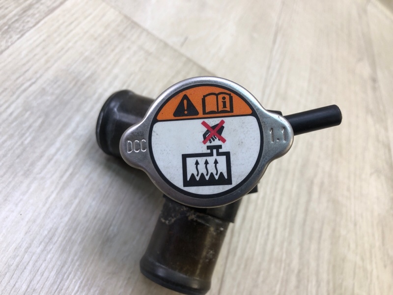 Горловина радиатора ACCENT RB 10- 2013 1.6 G4FD Горловина радиатора ACCENT RB 10- 2013 1.6 G4FD