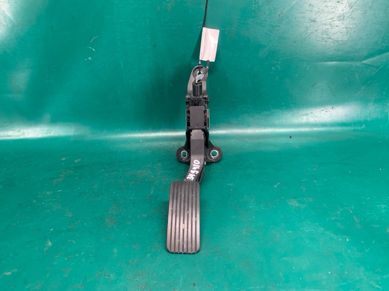 Педаль газа HYUNDAI ELANTRA AD 16- 2016 2.0 G4NH 32700F2100 Б/У