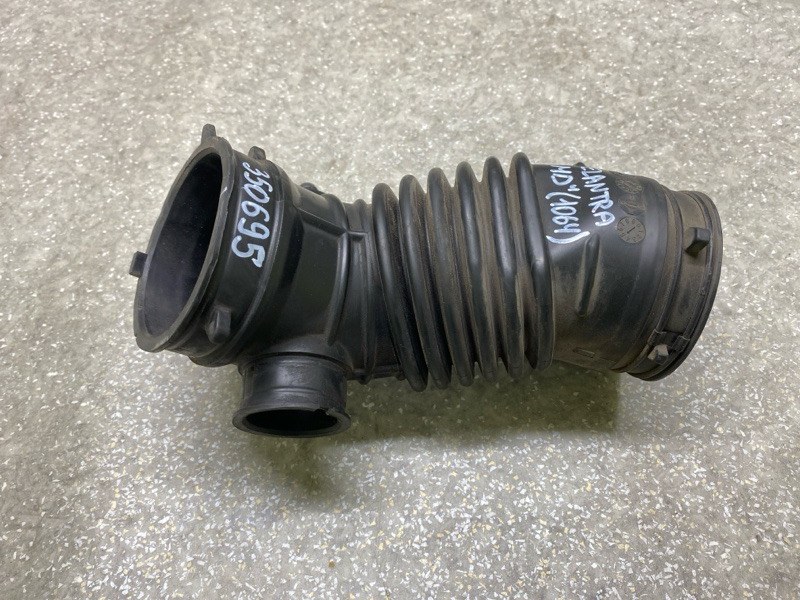 Патрубок воздушного фильтра HYUNDAI ELANTRA MD 10-15 2013 1.8 G4NB 28140-3X520 Б/У