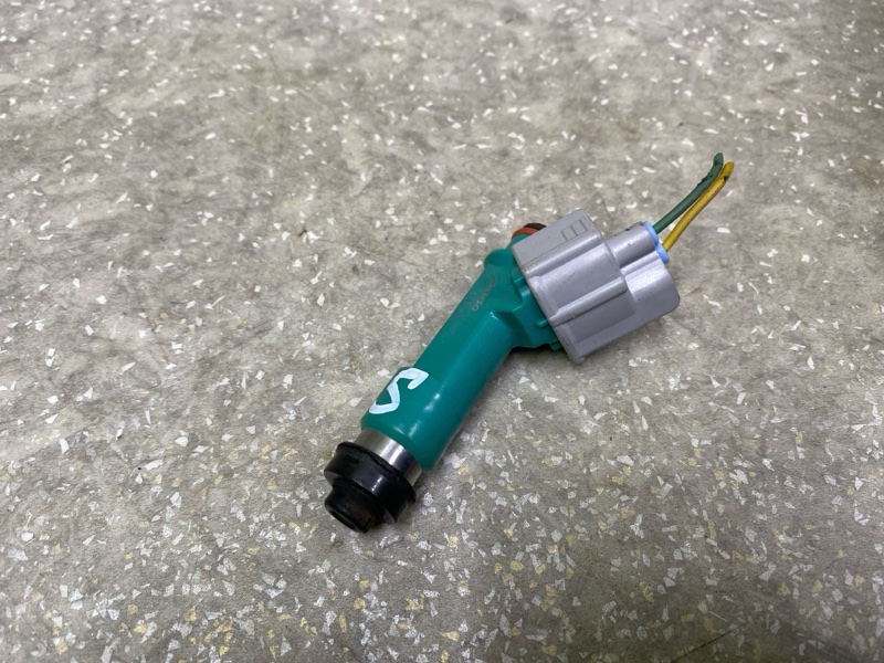 Форсунка топливная RAV4 05-12 2006 2.4 2AZFE Форсунка топливная RAV4 05-12 2006 2.4 2AZFE