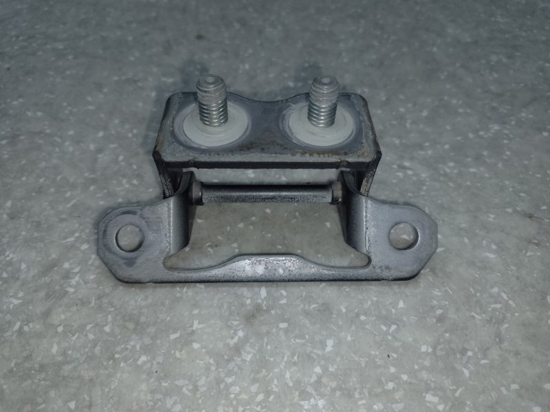 Петля крышки багажника SUBARU FORESTER 12-19 2013 2.5 FB25B 60879FJ000 Б/У