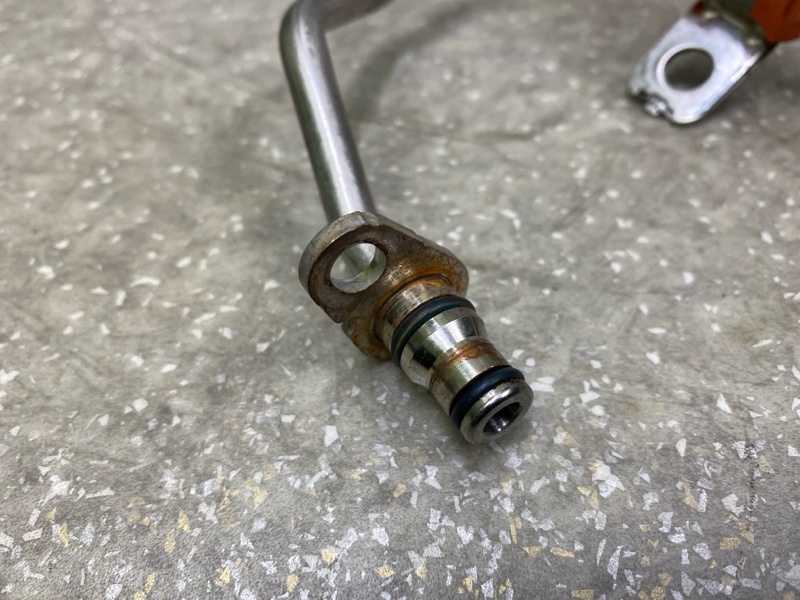 Трубка подачи масла в турбину FORD ESCAPE 19 - C15FDOS