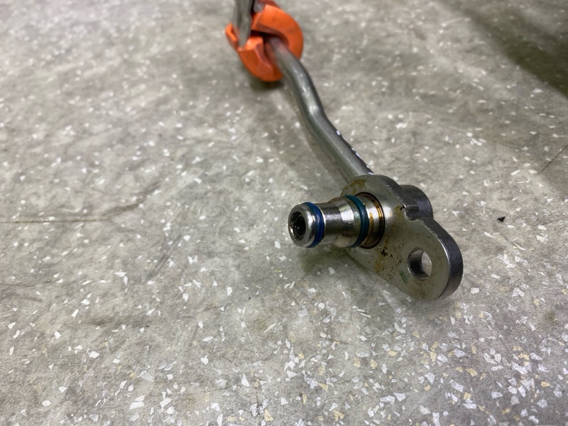 Трубка подачи масла в турбину ESCAPE 19 - 2020 C15FDOS